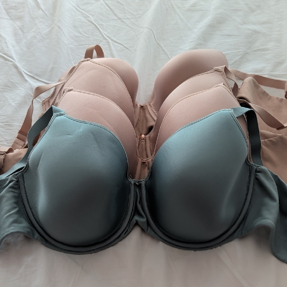 Lot of 4. Chantelle Bras 18JNV Comfort Chic Back Smoothing T Shirt Bra 36dd